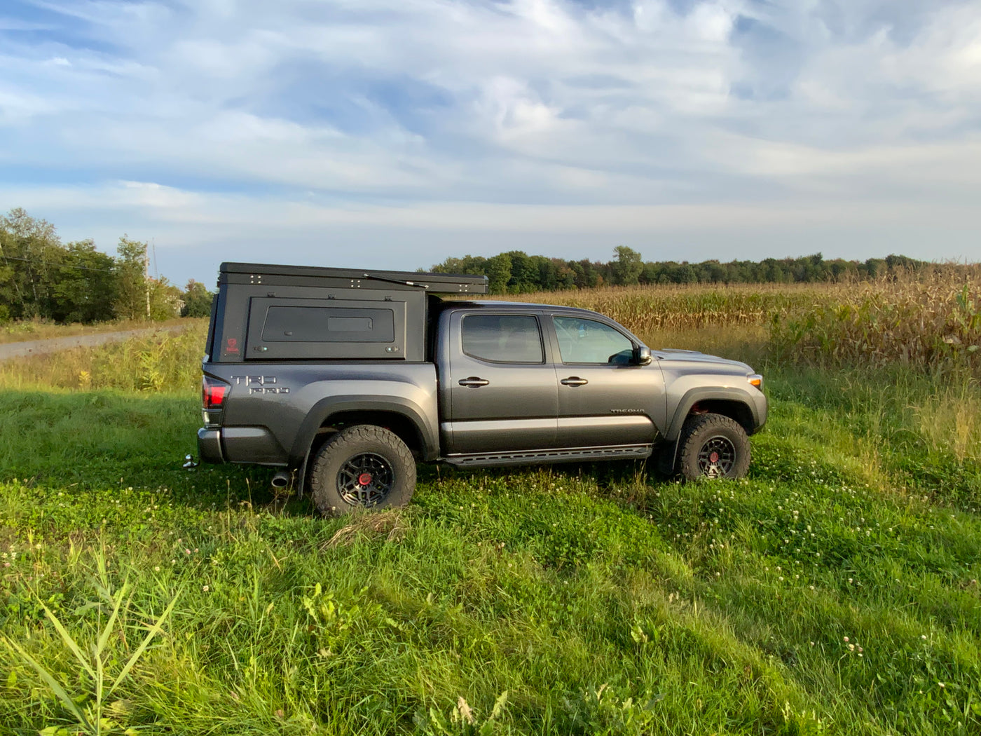 Boîte de lit de camping-car pour camion hybride Yukon Utility 
